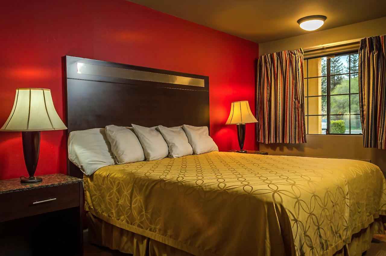 Crossroads - Downtown 3* Sacramento