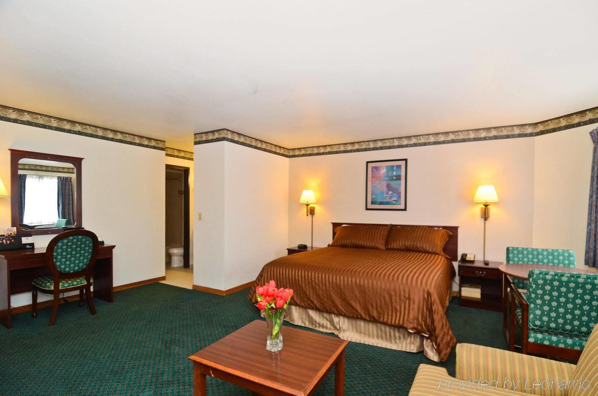 Crossroads - Downtown 3*